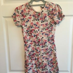 Adorable cotton French Connection floral mini